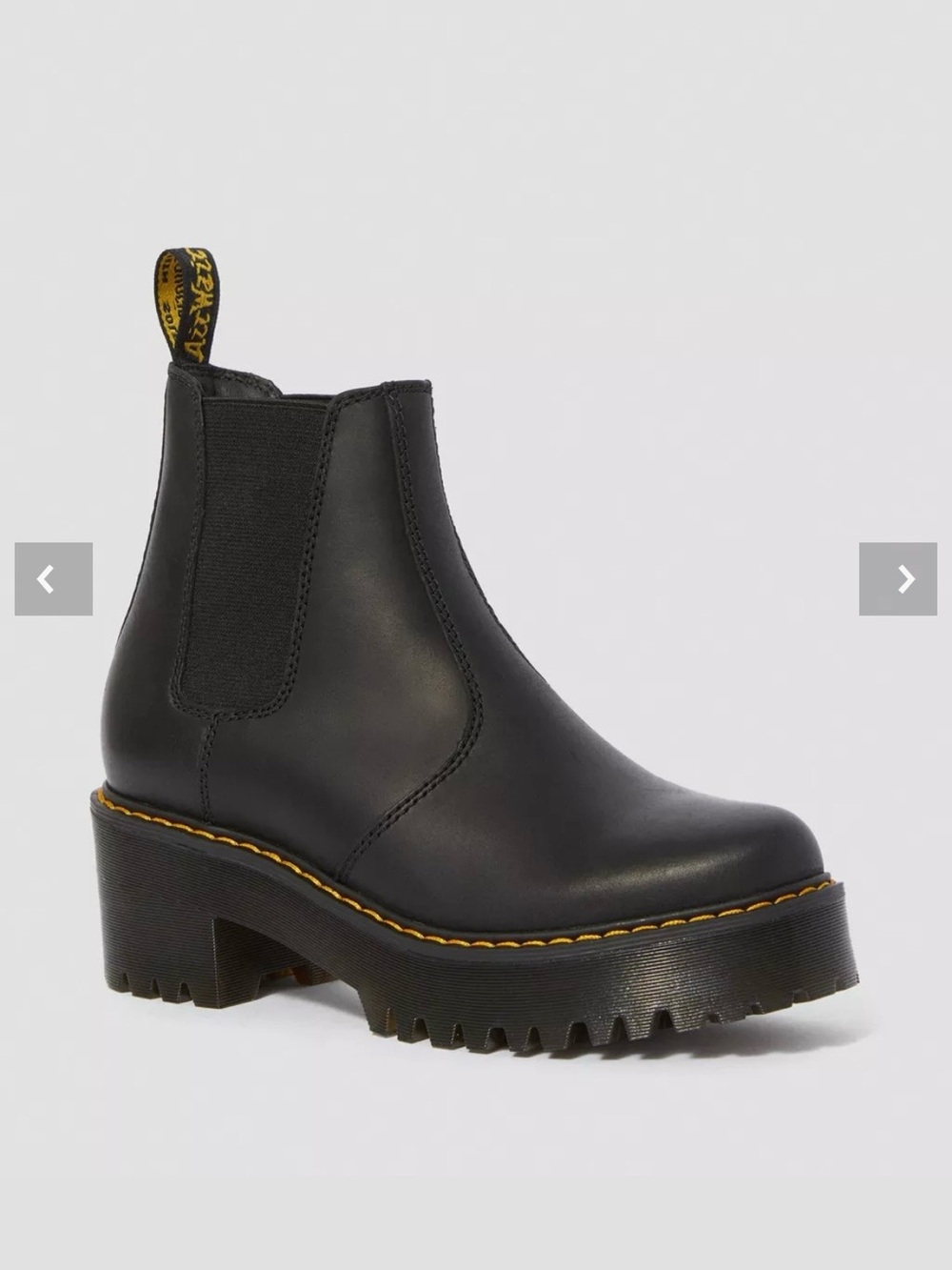 Dr. Martens Rommety Boot